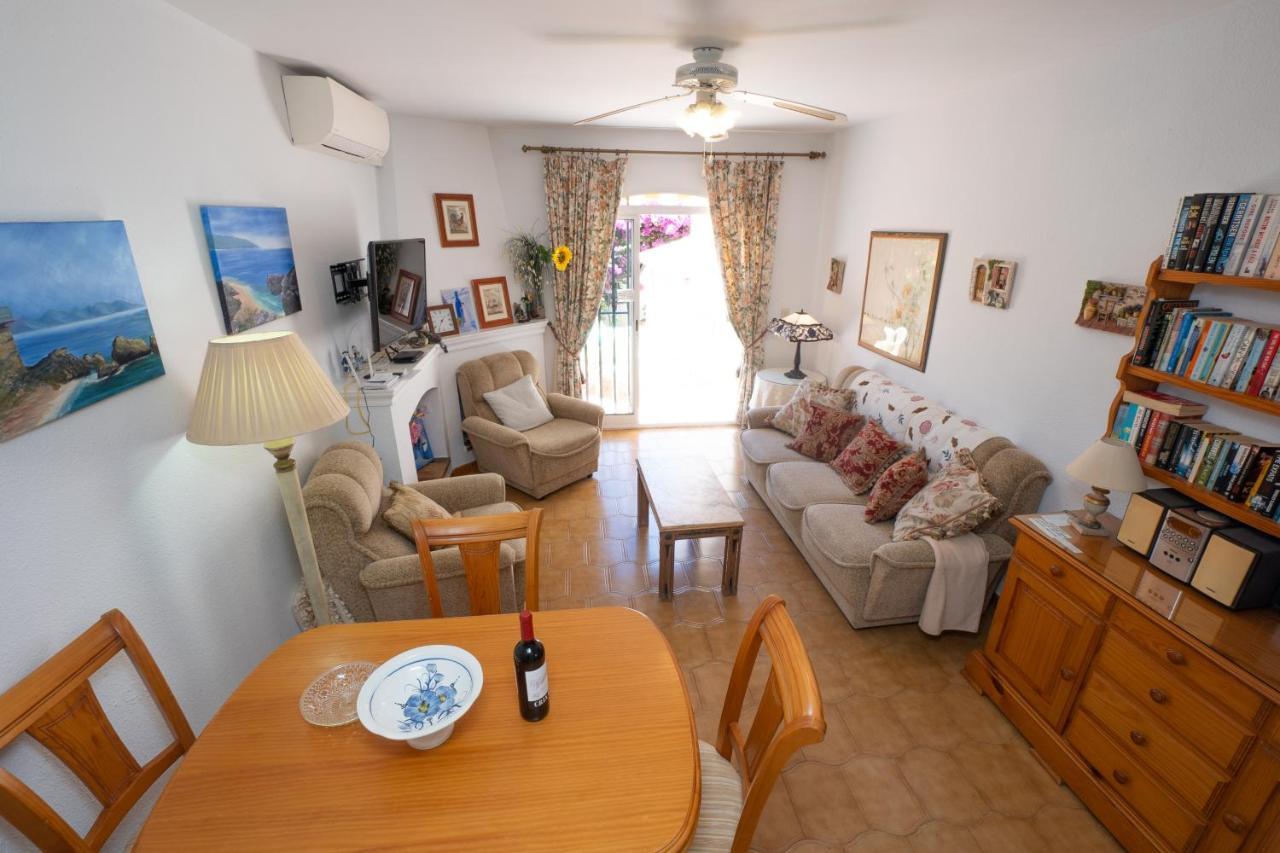 Apartament Pinos 2 Nerja Zewnętrze zdjęcie